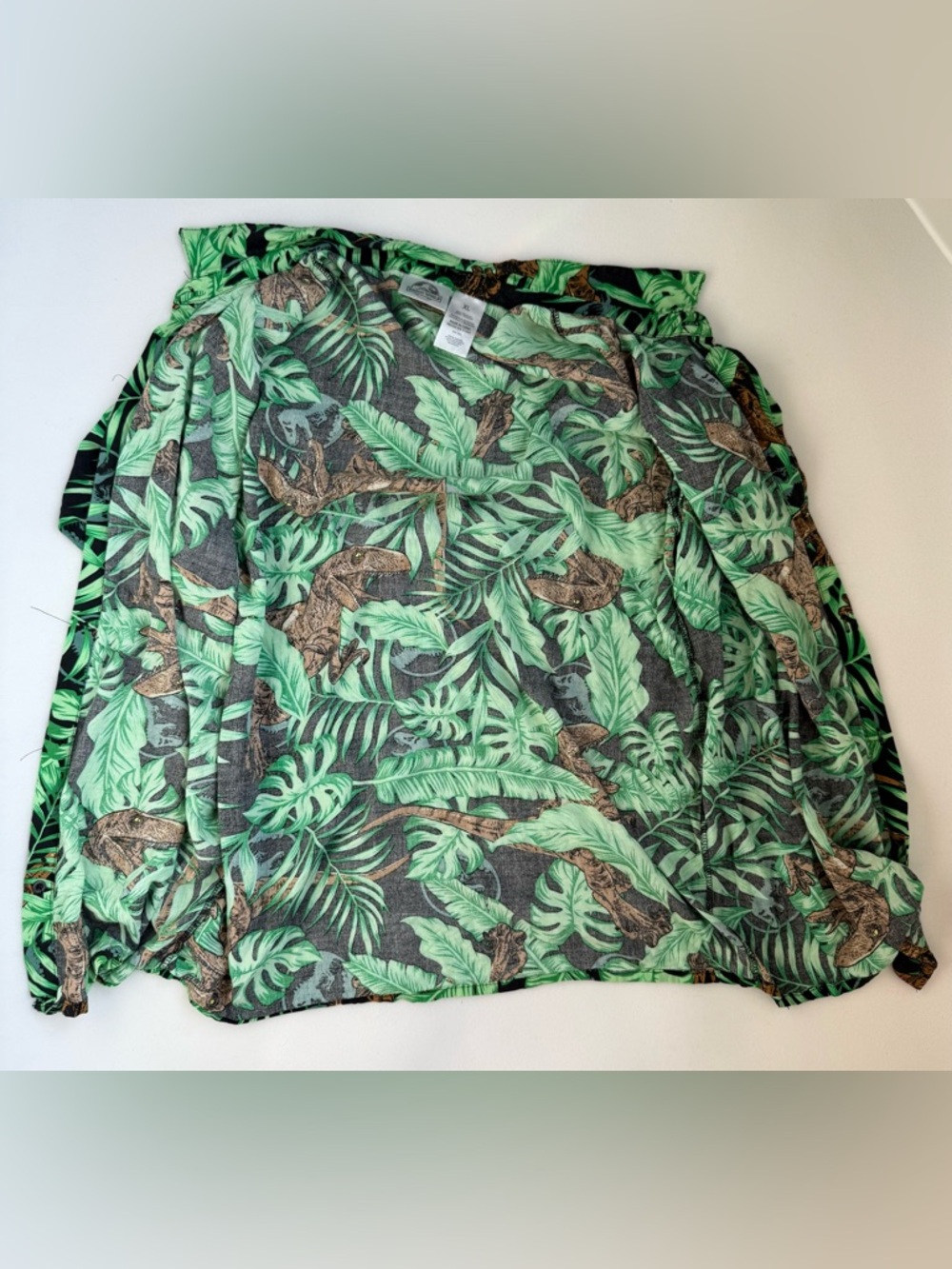 Jurassic Park Hawaiian Button Down Shirt Men's XL Green Brown Velociraptor - Picture 6 of 6